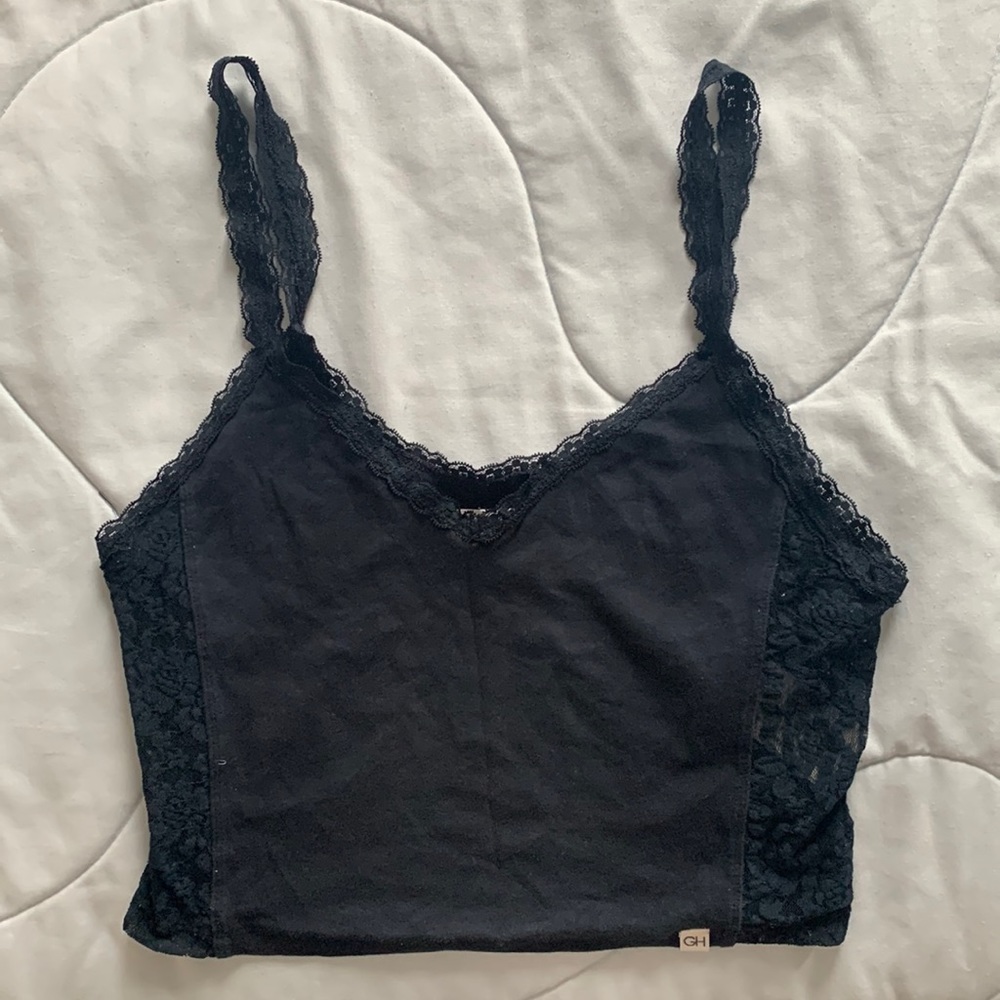 Gilly Hicks Crop Top